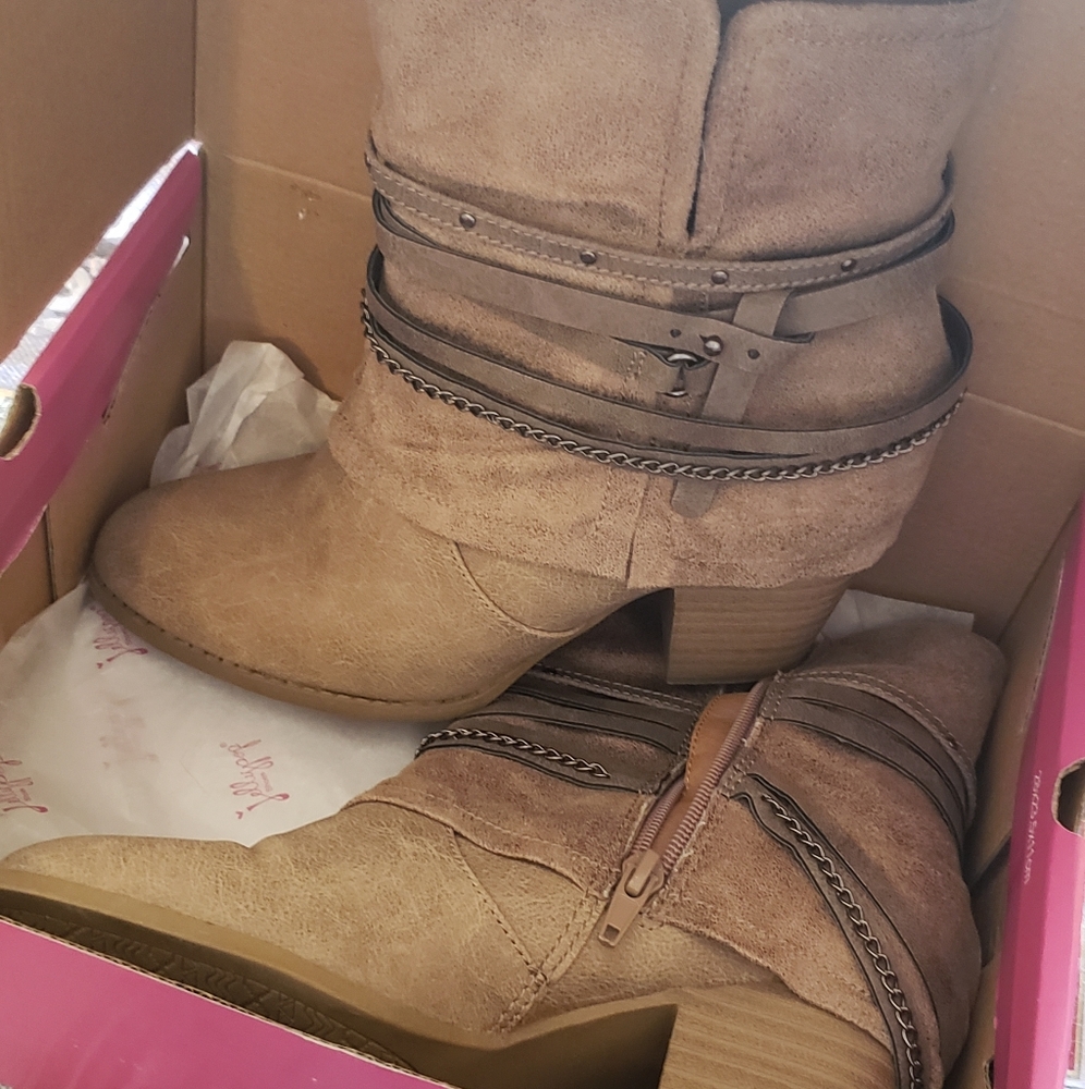Jellypop Tan Booties